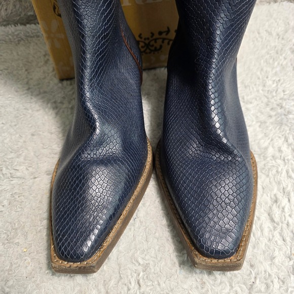 We the Free People Leather Cowboy Boots Oceano Blue Snake Embossed EU 41 10 NEW - Picture 5 of 11
